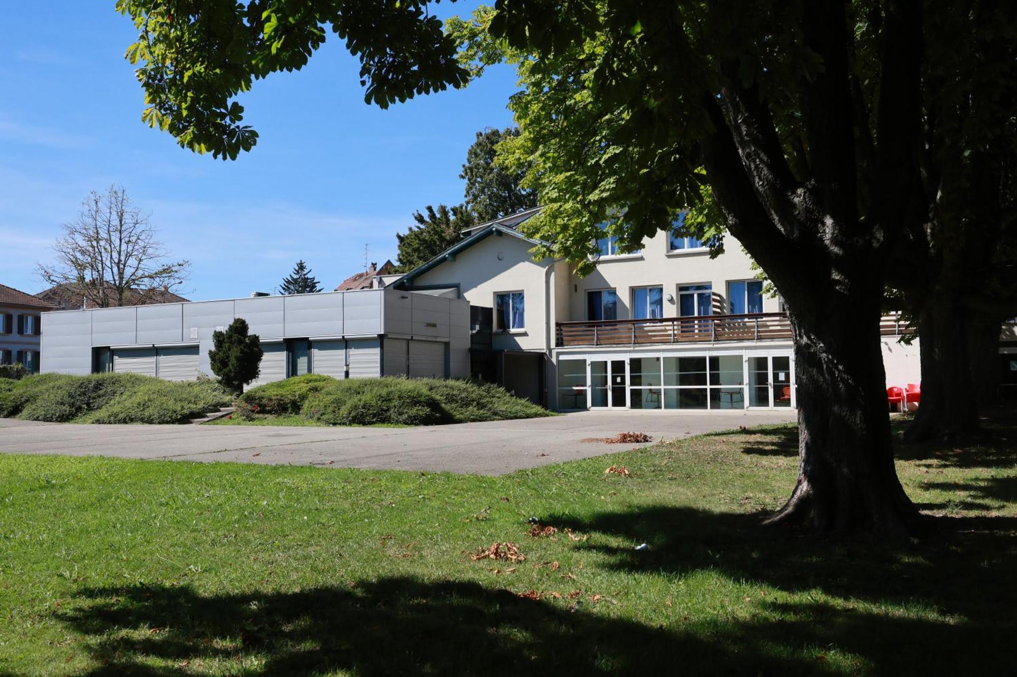 Auberge De Jeunesse De Mulhouse Exterior photo